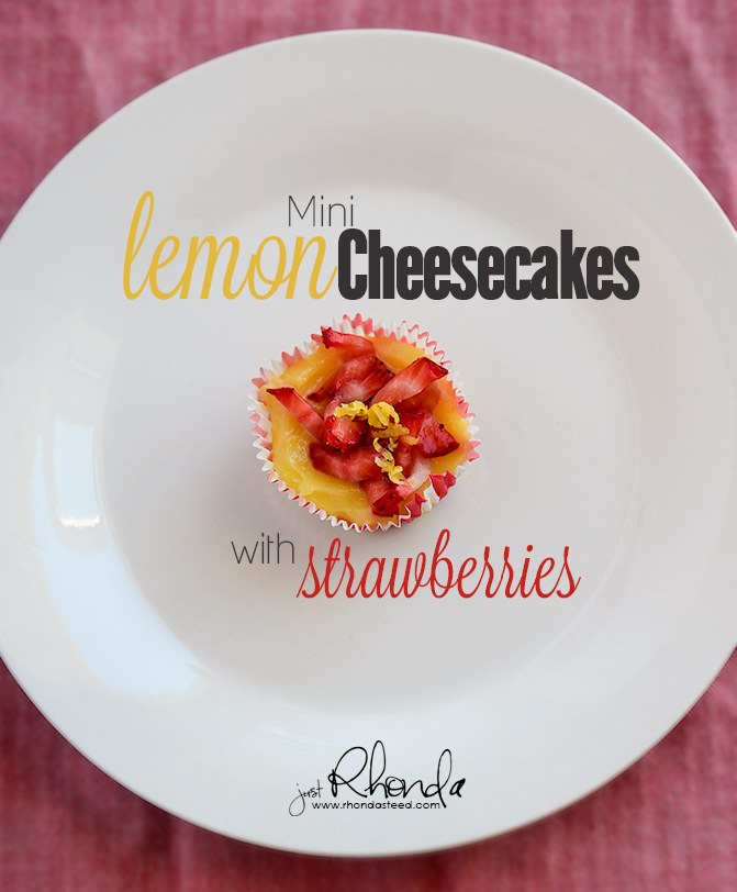 minilemoncheesecakes minilemoncheesecakes