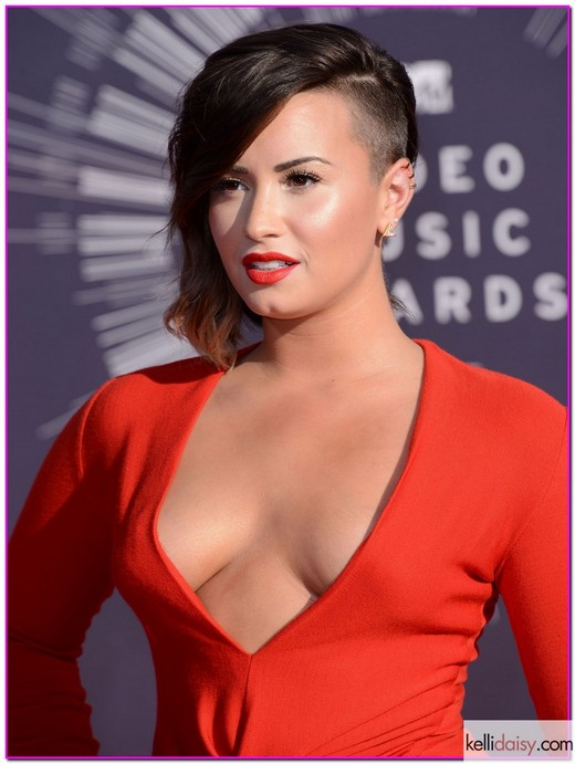 The 2014 MTV Video Music Awards - Arrivals 51510930 Celebrities at the 2014 MTV Video Music Awards at the Forum in Inglewood, California on August 24, 2014. Celebrities at the 2014 MTV Video Music Awards at the Forum in Inglewood, California on August 24, 2014.
Pictured: Demi Lovato FameFlynet, Inc - Beverly Hills, CA, USA - +1 (818) 307-4813 RESTRICTIONS APPLY: NO FRANCE