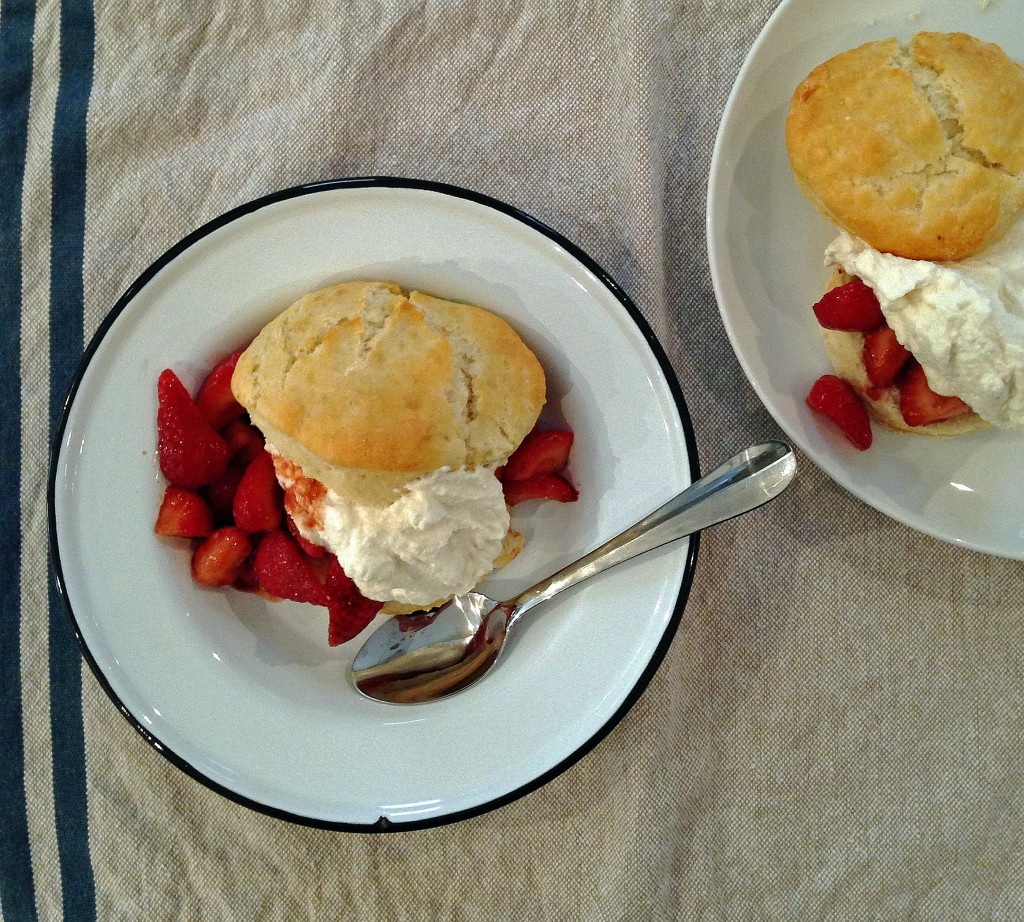 balsamic_glazed_strawberry_shortcake