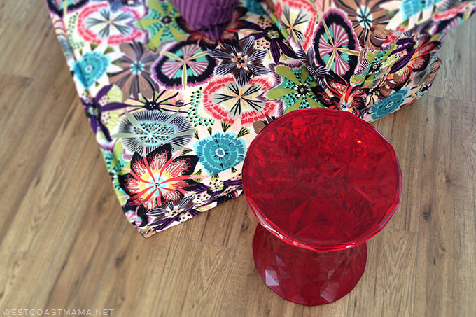 red-table red-table