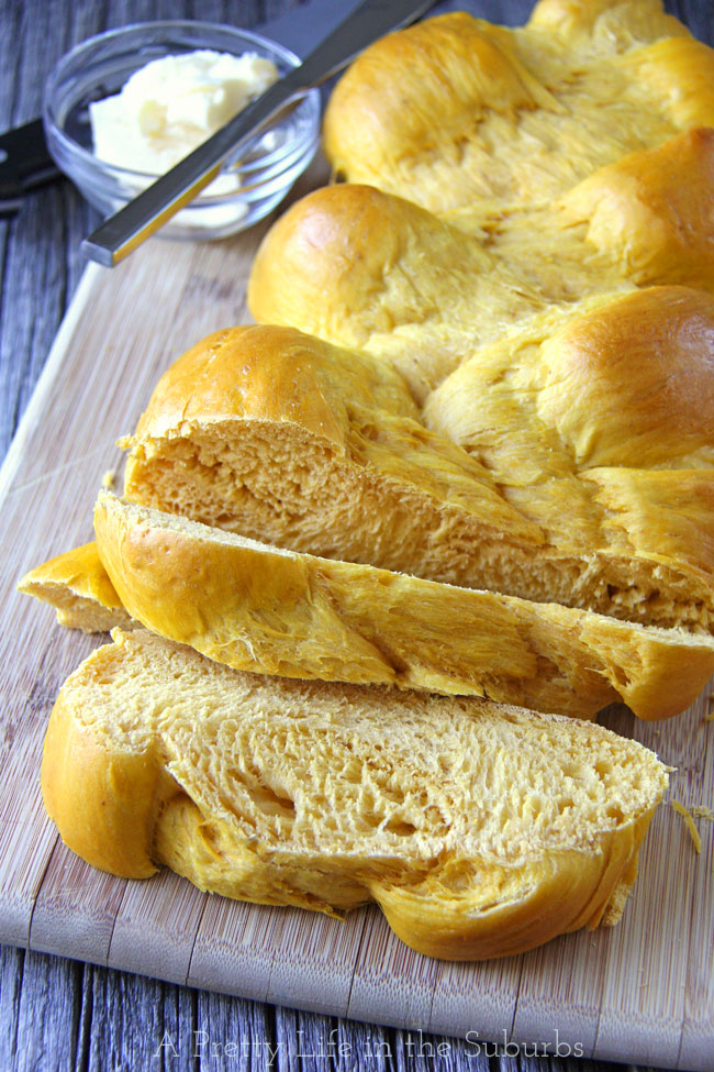 Braided-Pumpkin-Bread-aA-Pretty-Life