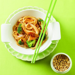 Red-curry-peanut-noodles-0-l Red-curry-peanut-noodles-0-l