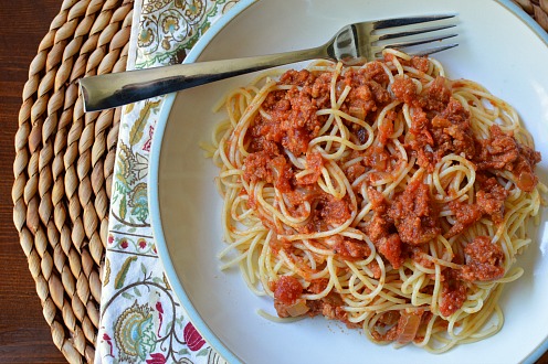 Slow Cooker Bolognese Sauce - SavvyMom