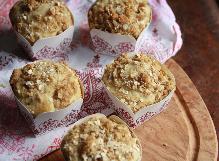 oatmealtoppedmuffins