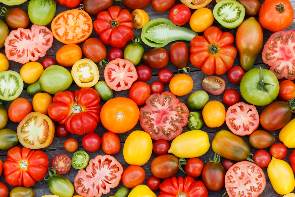 recipegeek-the_buzz_heirloom_tomatoes