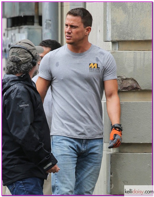51544216 "Foxcatcher" star Channing Tatum is seen on the first day of shooting the sequel to "Magic Mike" on September 29, 2014 in Savannah, Georgia. Channing helped to carry some furntiture on the set, though unfortunately for the ladies, he kept his shirt on for these scenes. Tatum recently announced on his Facebook page that fans can enter a contest to win a role as an extra on the film! FameFlynet, Inc - Beverly Hills, CA, USA - +1 (818) 307-4813