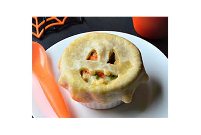 Jack O'Lantern Pot Pies - SavvyMom