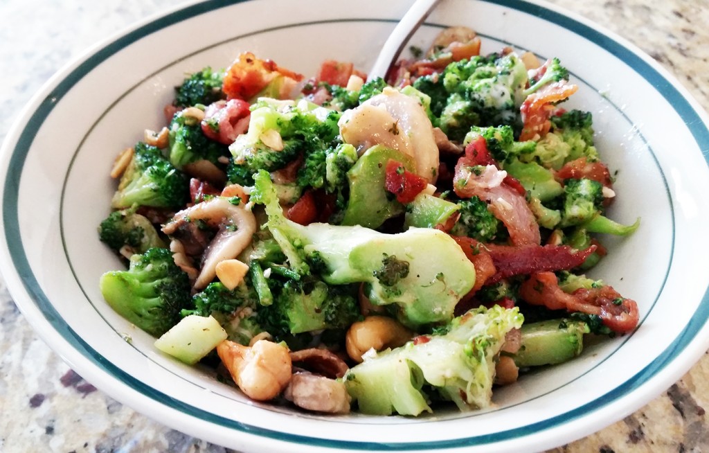 broccoli-salad broccoli-salad
