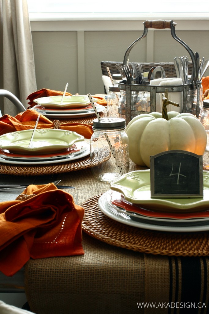 fall-dining-room-table