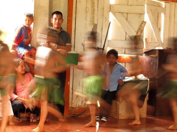 kids-dancing kids-dancing