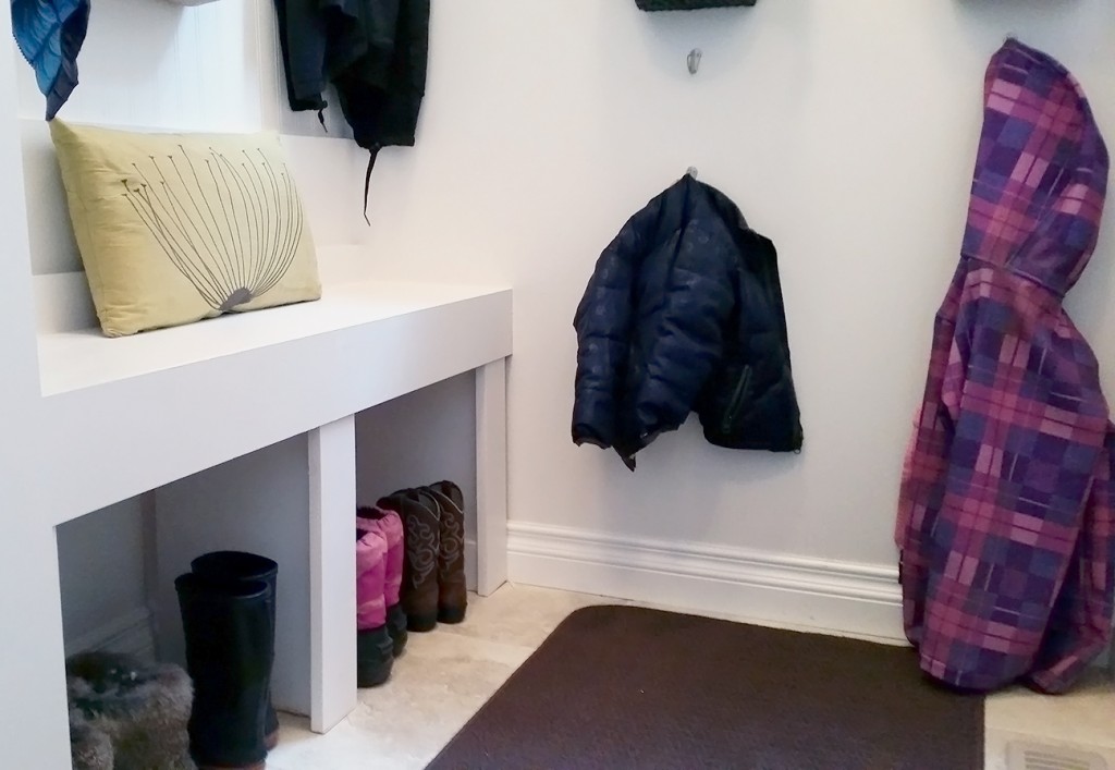 mudroom-bench mudroom-bench