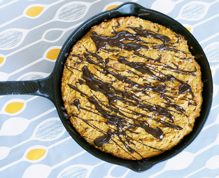 pumpkin-butterscotch-skillet-cookie-700x570