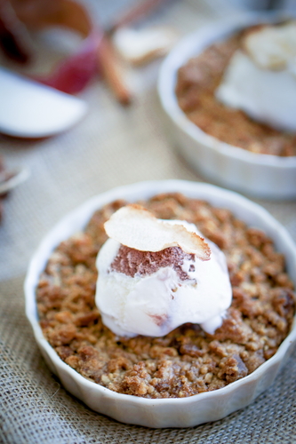 Thanksgiving desserts, apple crumble