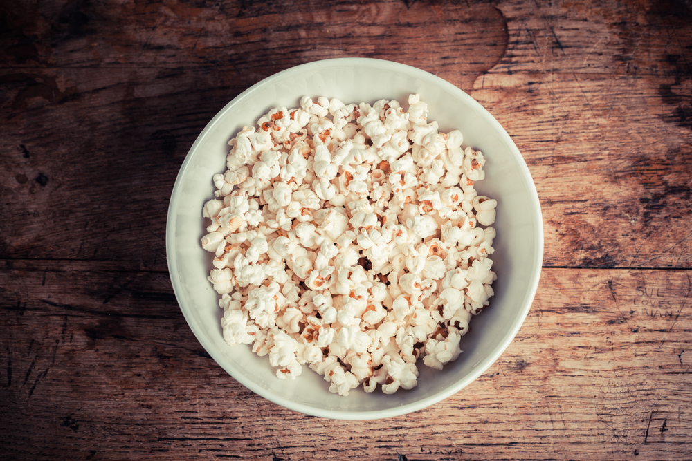 recipegeek-food_talk-5_ways_to_dress_up_your_movie-night_popcorn