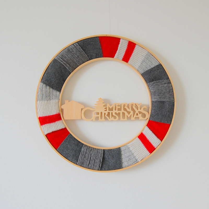 Upcycled-Christmas-Wreath