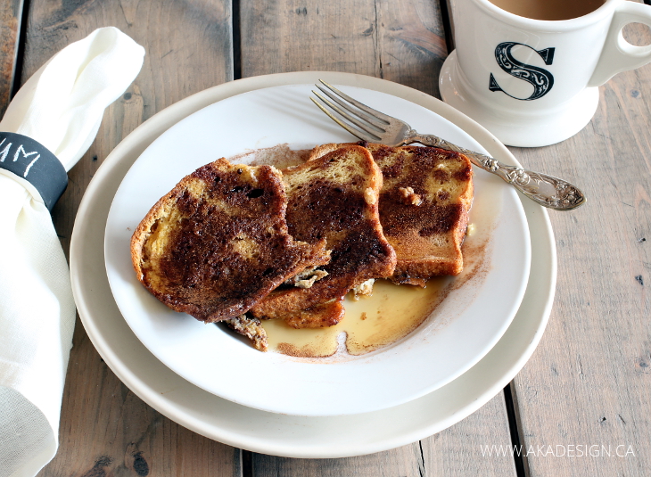 FRENCH-TOAST-WITH-MAPLE-SYRUP