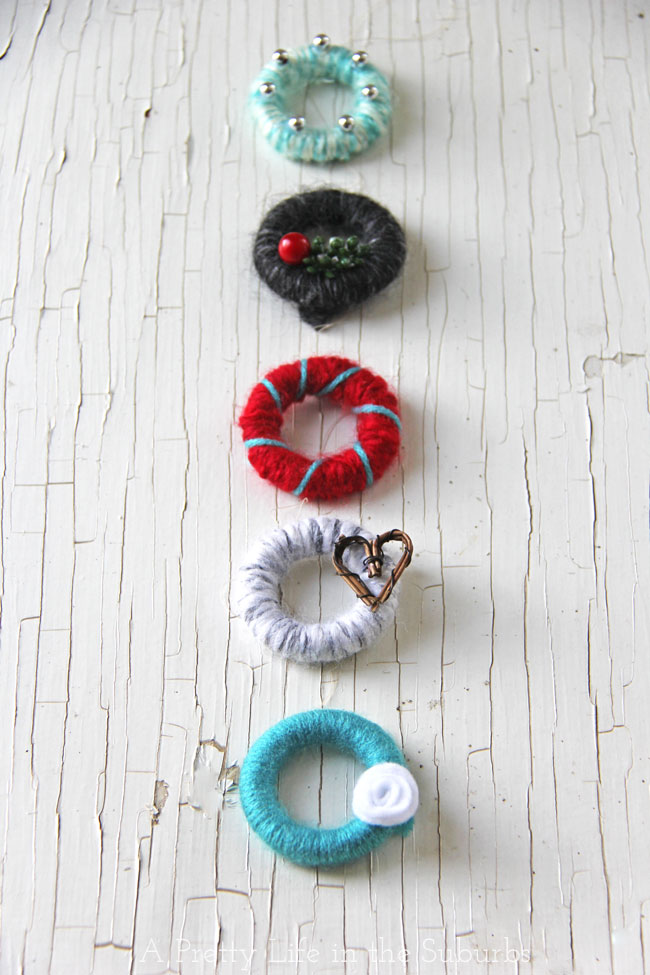 Mini-Yarn-Wreath-Christmas-Ornaments-2A-Pretty-Life