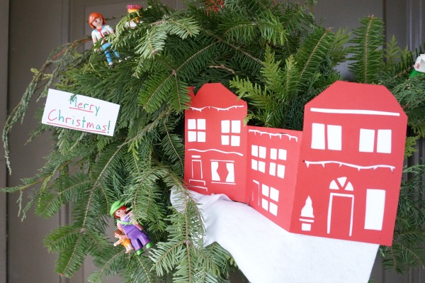 holiday-wreath-with-kids holiday-wreath-with-kids