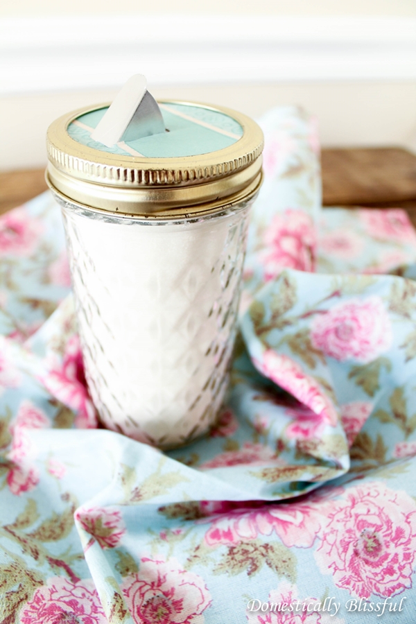 DIY-Mason-Jar-Sugar-Dispenser