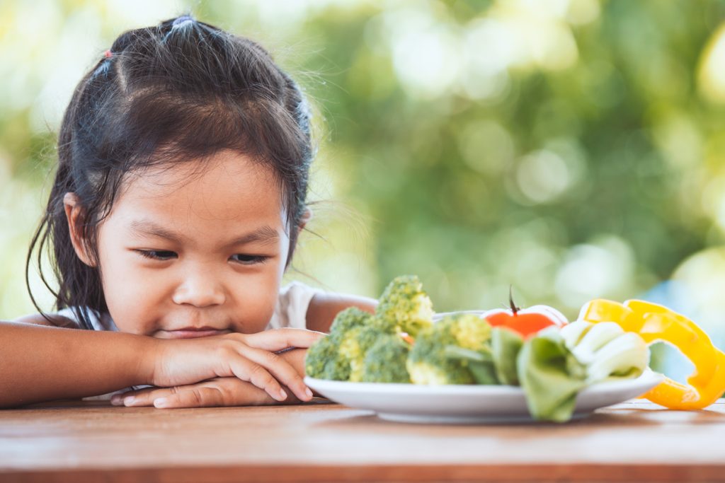 Tips to Get Kids to Try New Vegetables - SavvyMom