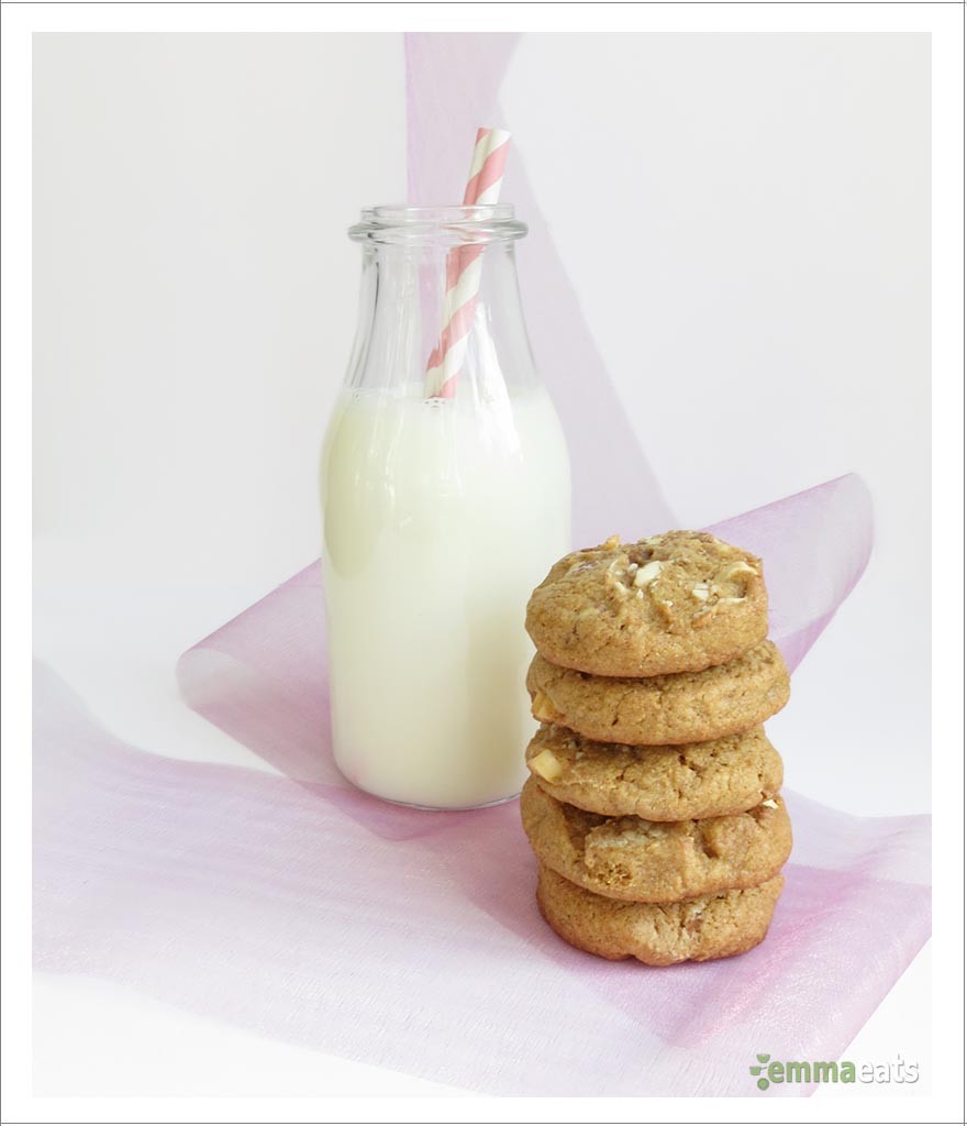 cinnamonwhitechocolatechunkcookies