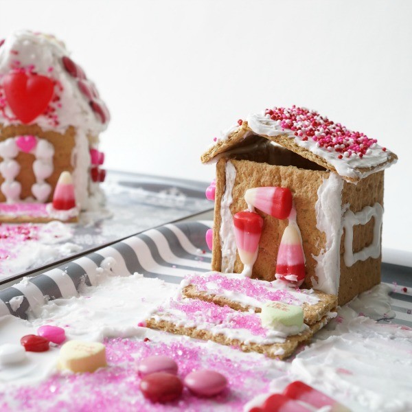 graham-cracker-love-shack-facebook-600x600 graham-cracker-love-shack-facebook-600x600