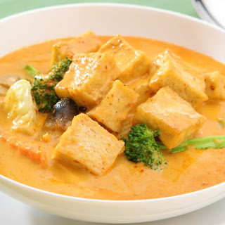 red-thai-curry-with-tofu