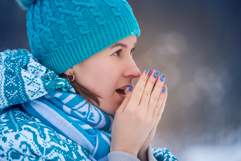 5 Simple Ways to Avoid Dry, Itchy Skin in Winter - SavvyMom