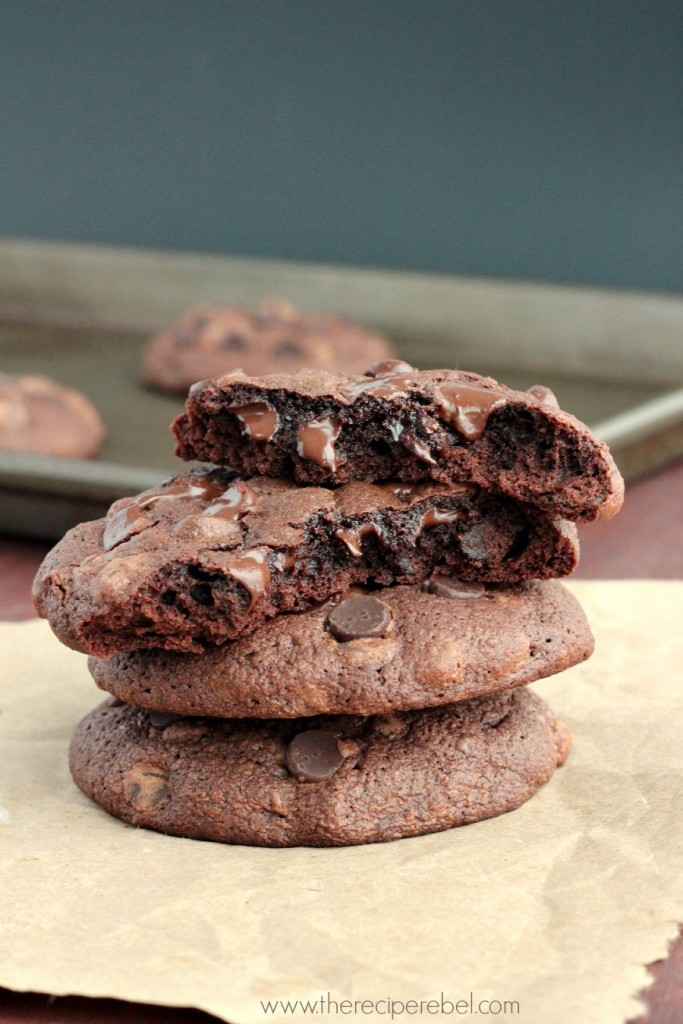 Heartbreak-Chocolate-Truffle-Cookies-www.thereciperebel.com-5 Heartbreak-Chocolate-Truffle-Cookies-www.thereciperebel.com-5