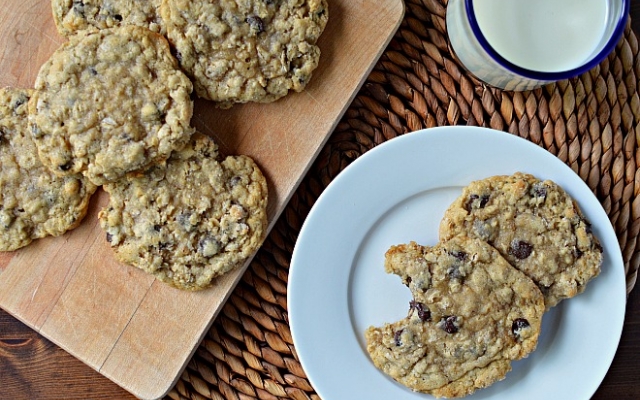 oatmeal_chocolate_chip_coffee_shop_cookies Giant Homemade Oatmeal Chocolate Chip Cookies
