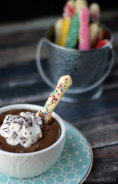 Serve-your-pudding-with-these-fun-Pie-Crust-Spoons-and-watch-your-kids-faces-light-up-with-excitement-cookingwithcurls.com_