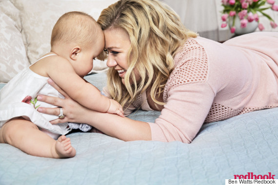 o-KELLY-CLARKSON-570-1 o-KELLY-CLARKSON-570-1