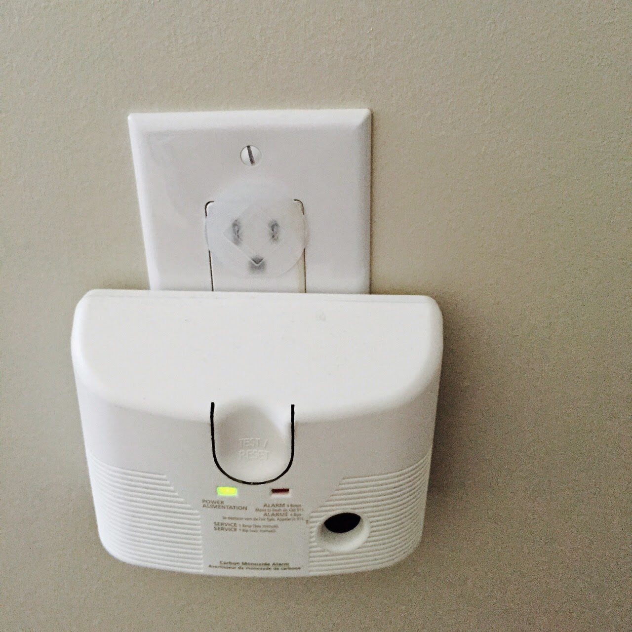Carbon Monoxide Detectors are Now the Law in Ontario SavvyMom