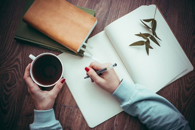 6_follow-worthy_female_canadian_parenting_writers_0 6_follow-worthy_female_canadian_parenting_writers_0