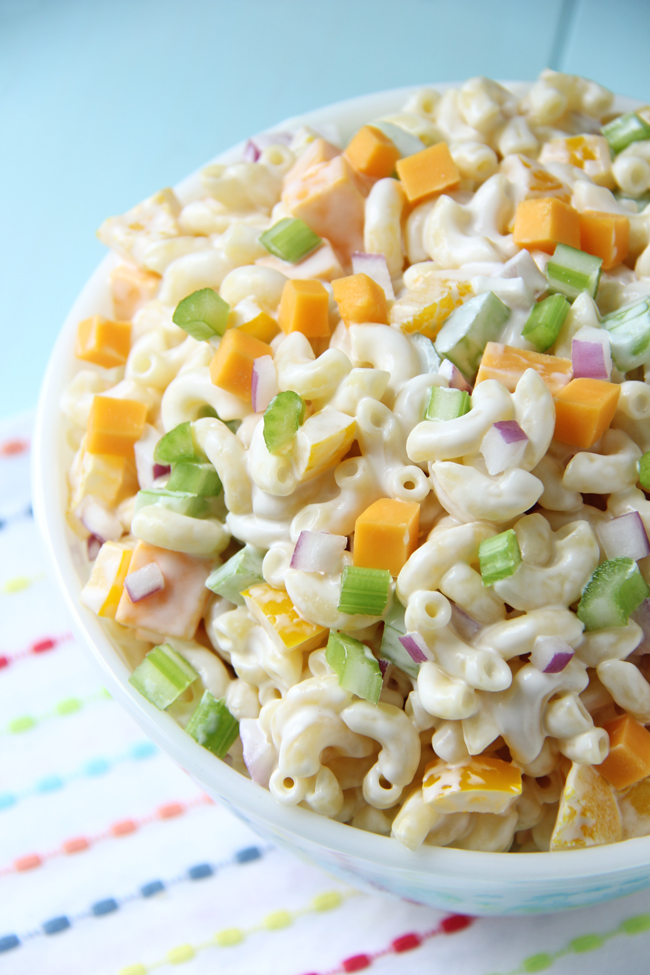 Creamy-Cheddar-Macaroni-Salad-2A-Pretty-Life