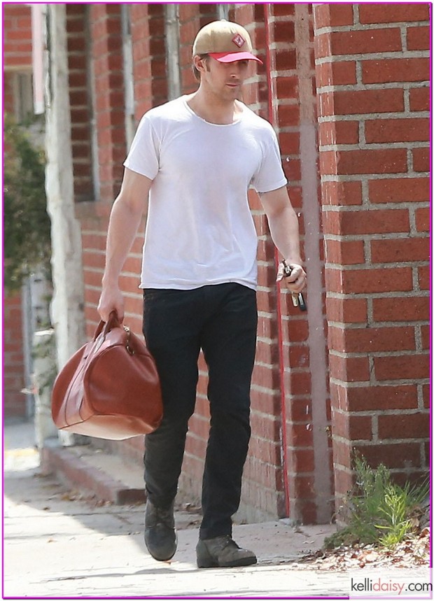 51735599 'The Big Short' actor Ryan Gosling seen leaving a gym in Santa Monica, California on May 9, 2015. Ryan has been in New Orleans filming 'The Big Short' the last two weeks. FameFlynet, Inc - Beverly Hills, CA, USA - +1 (818) 307-4813