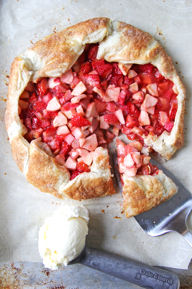 Strawberry-Rhubarb-and-Apple-Galette-A-Pretty-Life Strawberry-Rhubarb-and-Apple-Galette-A-Pretty-Life