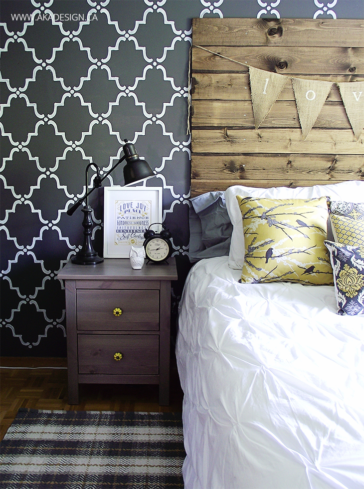 how-to-make-a-diy-wood-pallet-headboard1