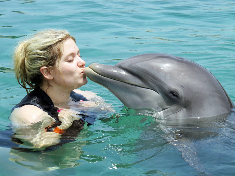 jamaica-trip-dolphin-cove-sky