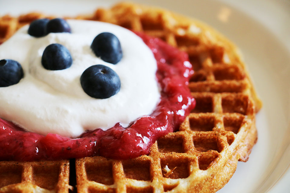 strawberry-rhubarb-waffle-topping