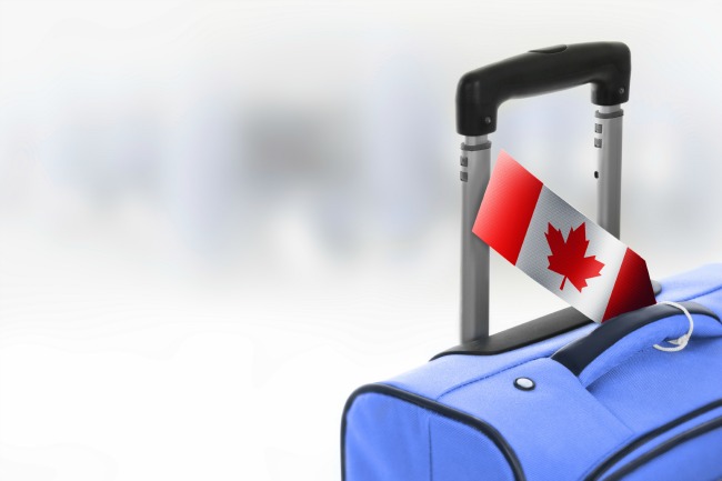 Can-Flag-on-suitcase Can-Flag-on-suitcase