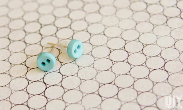 DIY-Button-Earrings