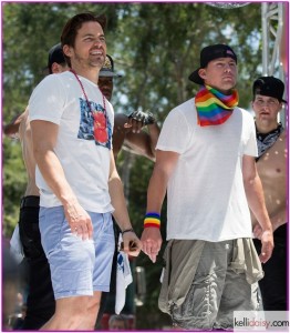 2015 Los Angeles Gay Pride 51773156 Celebrities showing their support at the 2015 Los Angeles Gay Pride Parade in West Hollywood, California on July 14, 2015. Celebrities showing their support at the 2015 Los Angeles Gay Pride Parade in West Hollywood, California on July 14, 2015.
Pictured: Matt Bomer, Channing Tatum FameFlynet, Inc - Beverly Hills, CA, USA - +1 (818) 307-4813