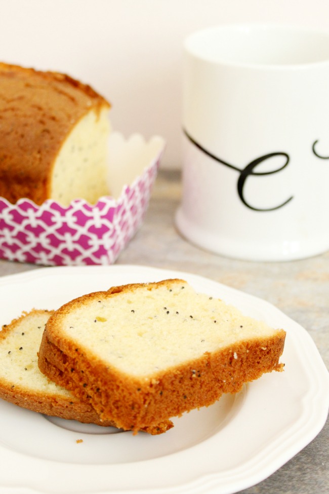 Gluten-Free-Lemon-Loaf-with-poppy-seeds