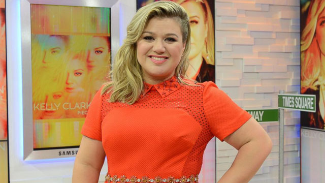 kelly_clarkson_4