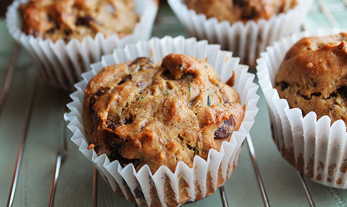 vegan-zucchini-chocolate-chip-muffins-recipe-00