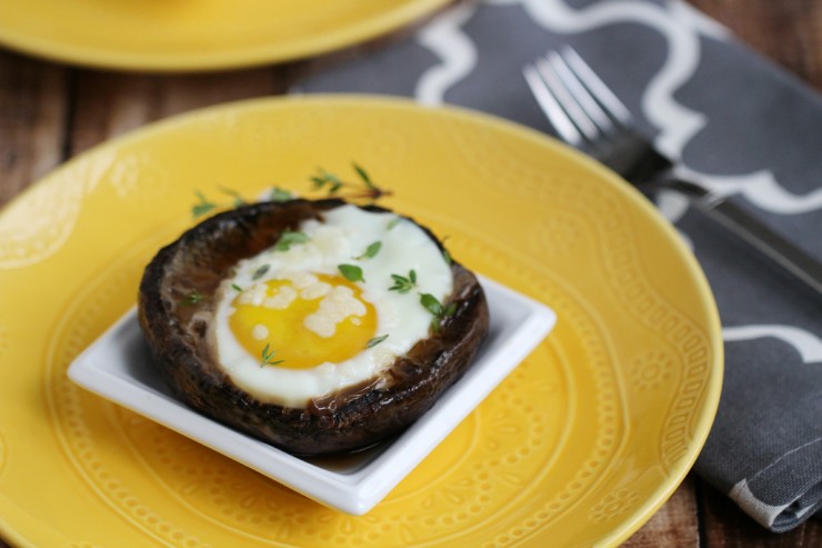 Grilled-Eggs-in-Portobello-Mushrooms