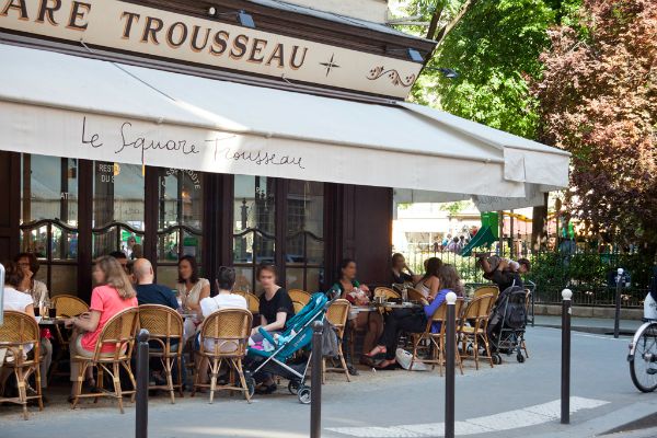 Parisan-Cafe Parisan-Cafe