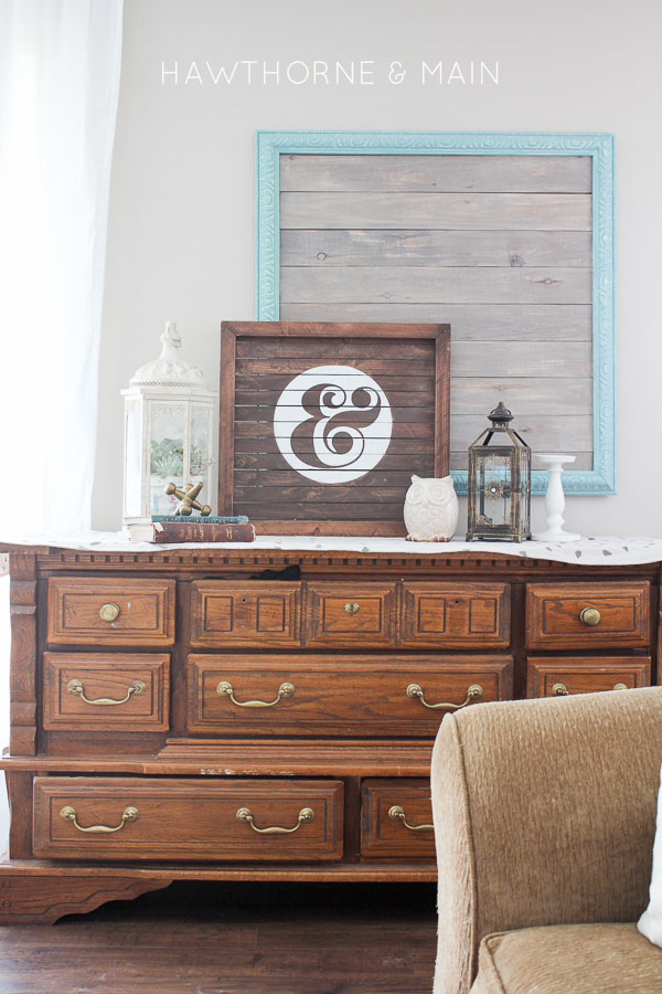 wood-slat-sign-with-ampersand-painted-on-it-23 wood-slat-sign-with-ampersand-painted-on-it-23