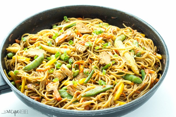 One-Pot-Chicken-Chow-Mein-www.thereciperebel.com-1-of-1-610x407